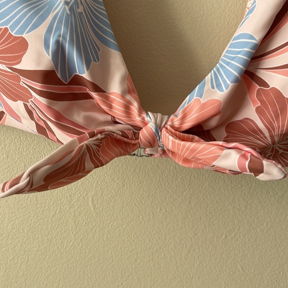 🌸Floral bikini top size XL - Picture 3 of 5